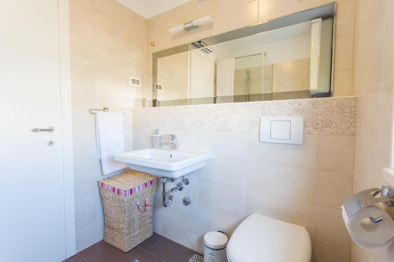 Arijana Apartman Free Private Garage Split Extérieur photo