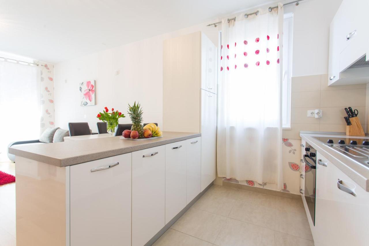 Arijana Apartman Free Private Garage Split Extérieur photo