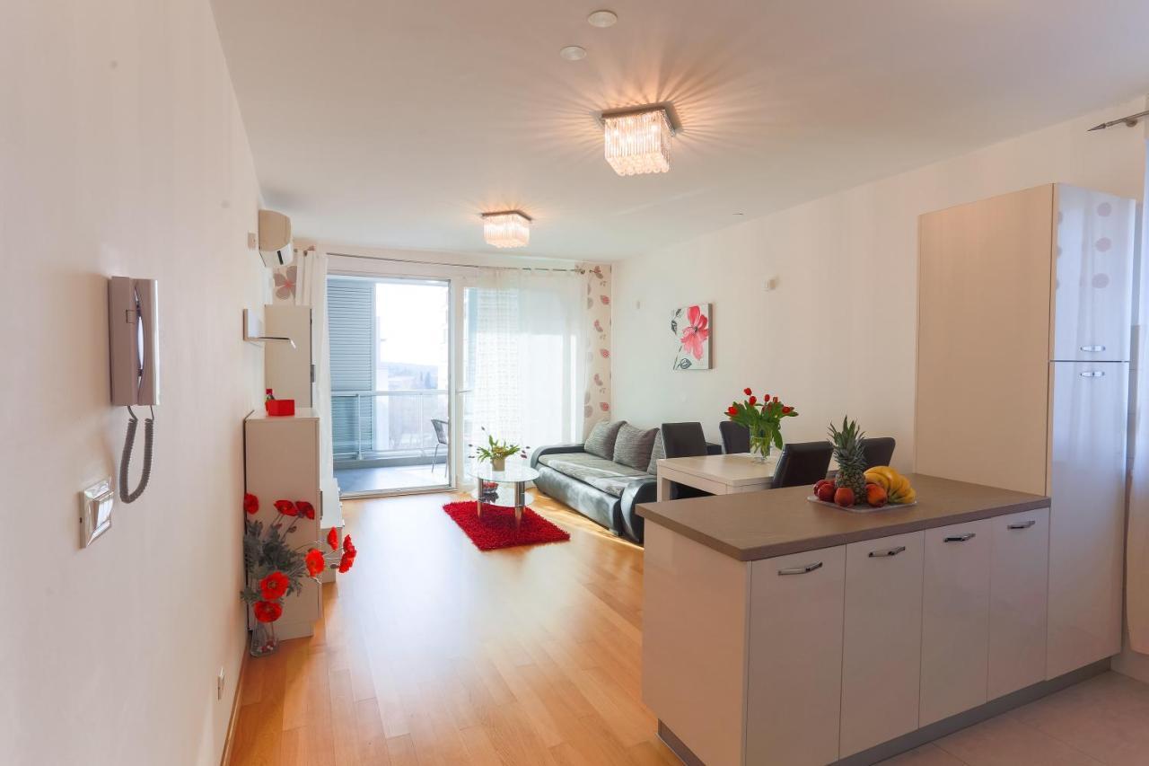 Arijana Apartman Free Private Garage Split Extérieur photo