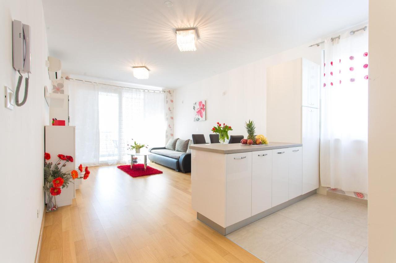 Arijana Apartman Free Private Garage Split Extérieur photo
