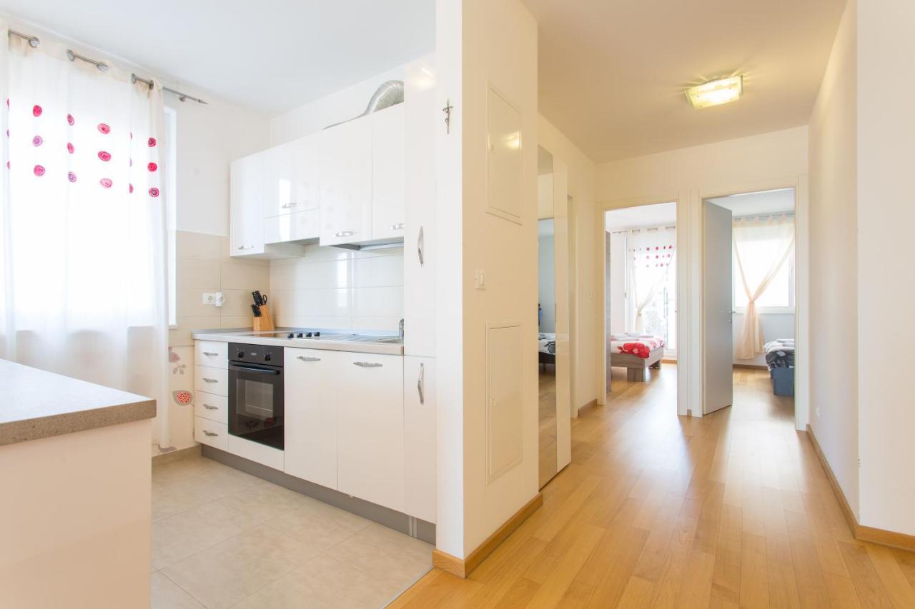 Arijana Apartman Free Private Garage Split Extérieur photo